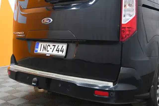 Musta Tila-auto, Ford Grand Tourneo Connect – INC-744