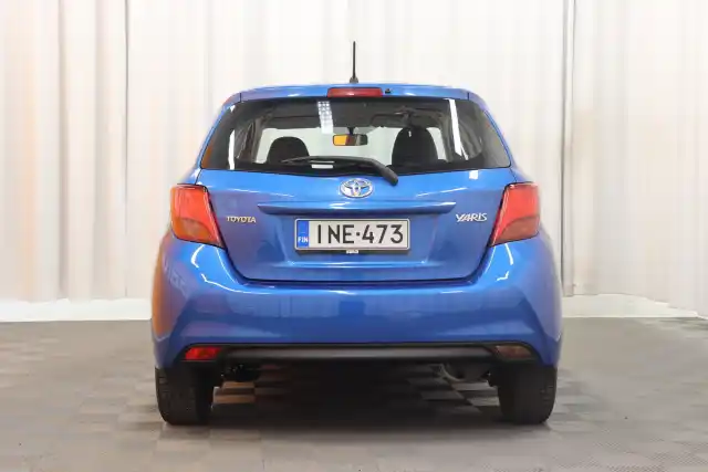 Sininen Viistoperä, Toyota Yaris – INE-473