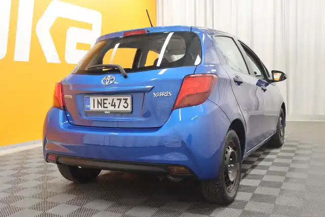 Sininen Viistoperä, Toyota Yaris – INE-473