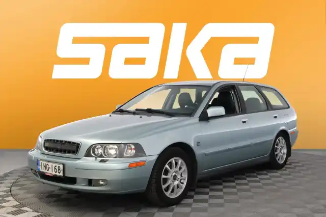 Vihreä Farmari, Volvo V40 – ING-168