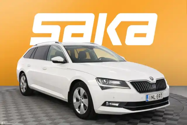 Valkoinen Farmari, Skoda Superb – INL-597