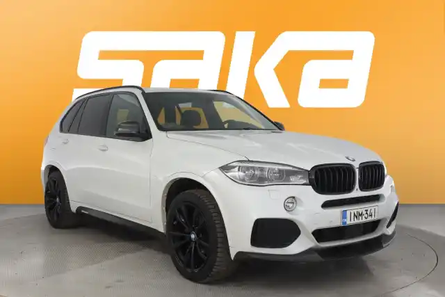 Valkoinen Maastoauto, BMW X5 – INM-341