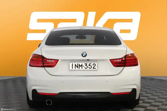 Valkoinen Sedan, BMW 418 – INM-352
