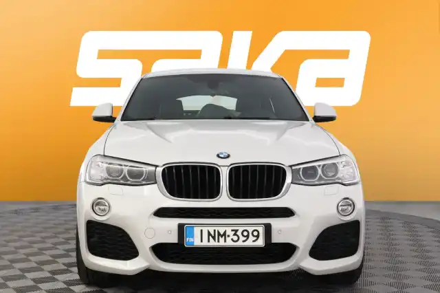 Valkoinen Maastoauto, BMW X4 – INM-399
