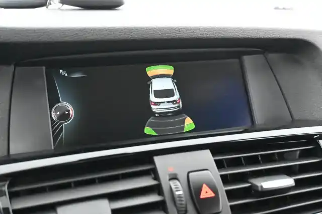 Valkoinen Maastoauto, BMW X4 – INM-399