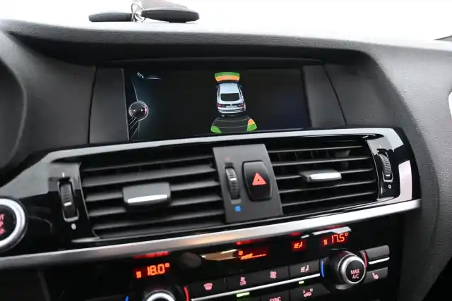 Valkoinen Maastoauto, BMW X4 – INM-399