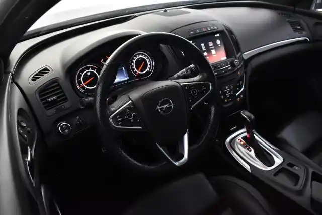 Harmaa Farmari, Opel Insignia – INM-445