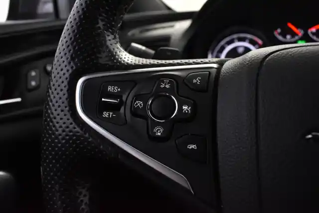 Harmaa Farmari, Opel Insignia – INM-445