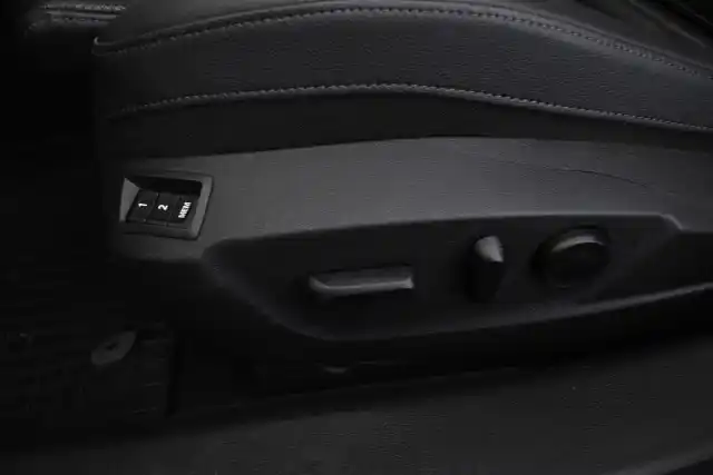 Harmaa Farmari, Opel Insignia – INM-445