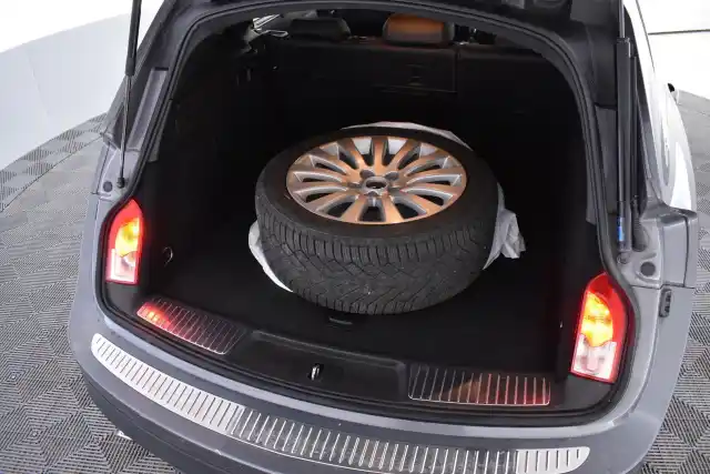 Harmaa Farmari, Opel Insignia – INM-445