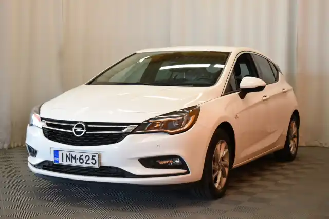 Valkoinen Viistoperä, Opel Astra – INM-625