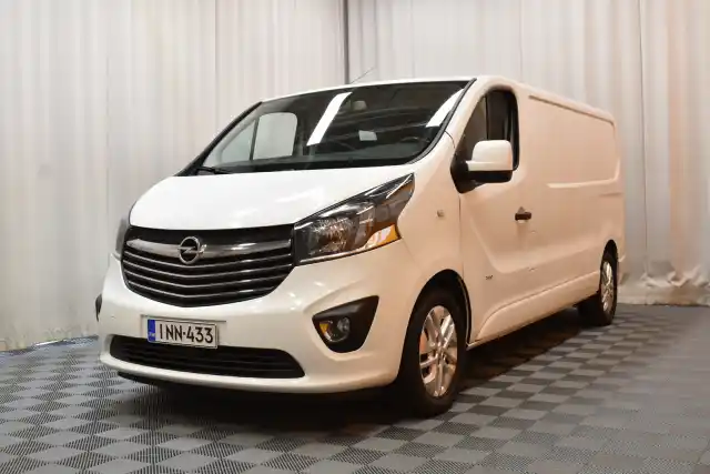 Valkoinen Pakettiauto, Opel Vivaro – INN-433