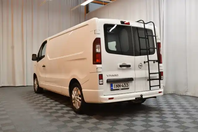 Valkoinen Pakettiauto, Opel Vivaro – INN-433