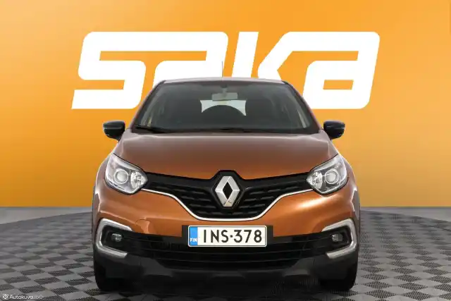 Oranssi Viistoperä, Renault Captur – INS-378