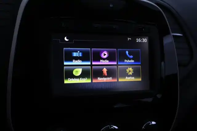 Oranssi Viistoperä, Renault Captur – INS-378