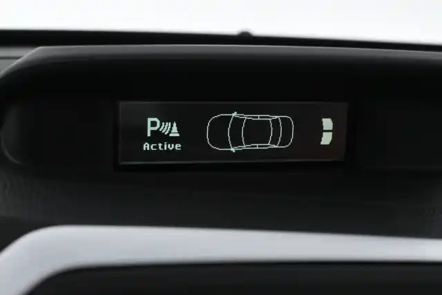 Musta Maastoauto, Volvo XC60 – INS-893
