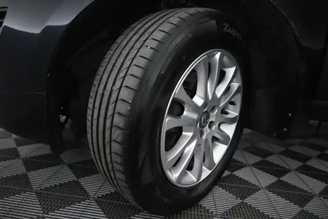 Musta Maastoauto, Volvo XC60 – INS-893