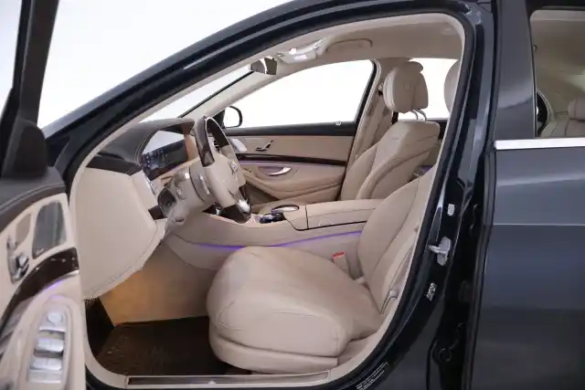Sininen Sedan, Mercedes-Benz S – INT-464