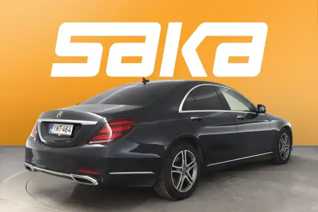 Sininen Sedan, Mercedes-Benz S – INT-464