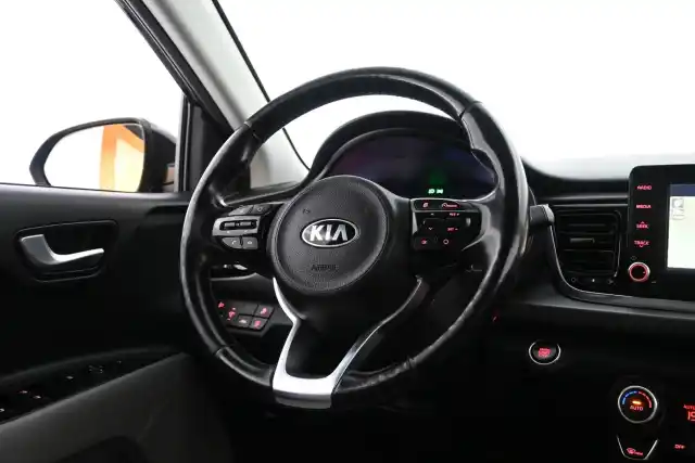 Musta Viistoperä, Kia Rio – INU-315