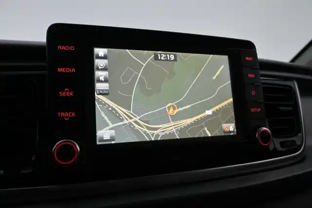 Musta Viistoperä, Kia Rio – INU-315