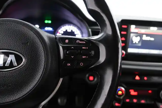 Musta Viistoperä, Kia Rio – INU-315