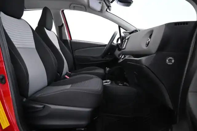 Punainen Viistoperä, Toyota Yaris – INU-543