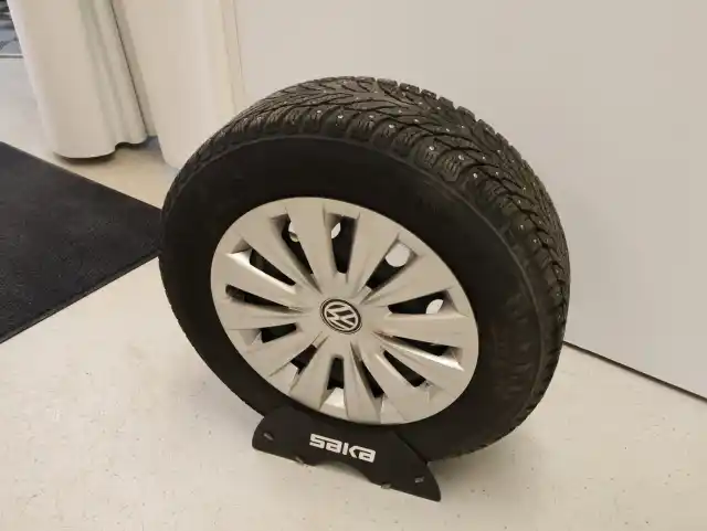 Harmaa Tila-auto, Volkswagen Golf Sportsvan – INU-806