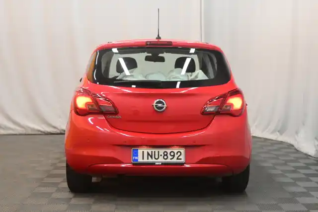 Punainen Viistoperä, Opel Corsa – INU-892