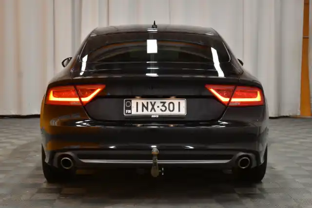 Musta Viistoperä, Audi A7 – INX-301