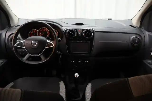 Harmaa Tila-auto, Dacia Lodgy – INX-429