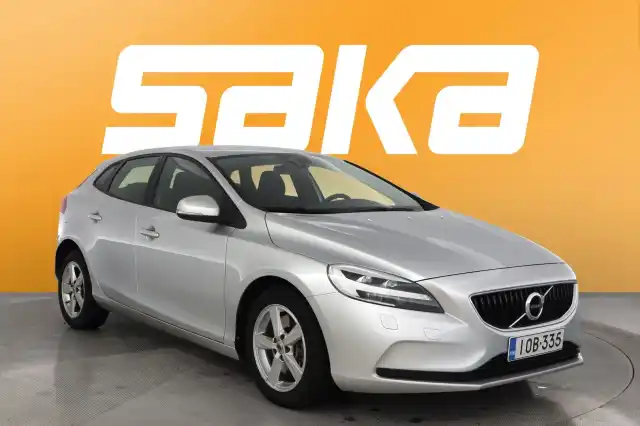 Harmaa Viistoperä, Volvo V40 – IOB-335