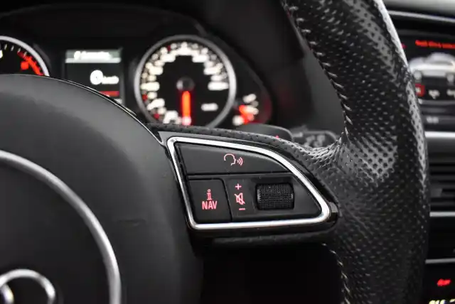 Musta Farmari, Audi Q5 – IOC-666