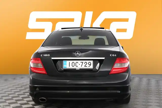 Musta Sedan, Mercedes-Benz C – IOC-729