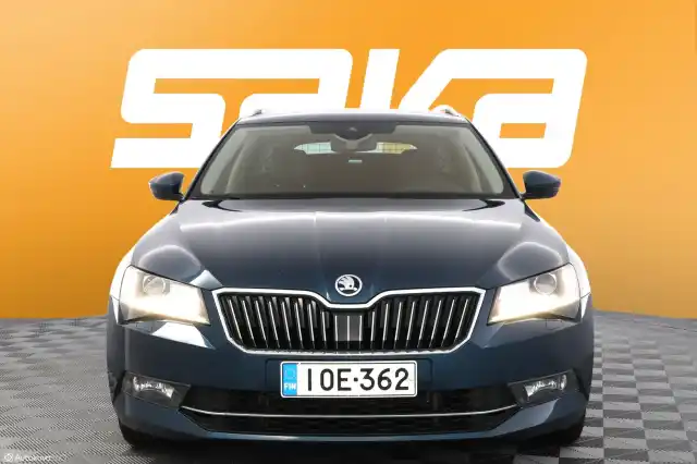 Sininen Farmari, Skoda Superb – IOE-362