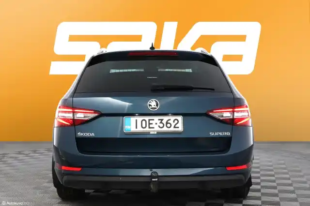 Sininen Farmari, Skoda Superb – IOE-362