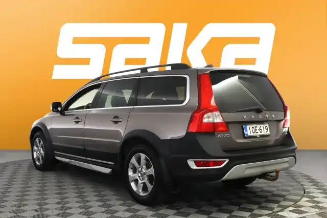 Beige Farmari, Volvo XC70 – IOE-619