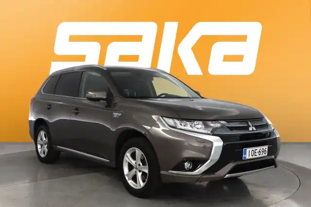 Ruskea Maastoauto, Mitsubishi Outlander PHEV – IOE-696