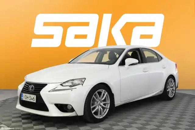 Valkoinen Sedan, Lexus IS – IOH-346