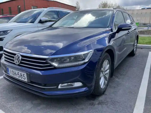 Sininen Farmari, Volkswagen Passat – IOH-585