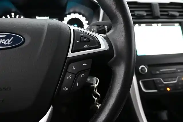 Sininen Farmari, Ford Mondeo – IOH-948