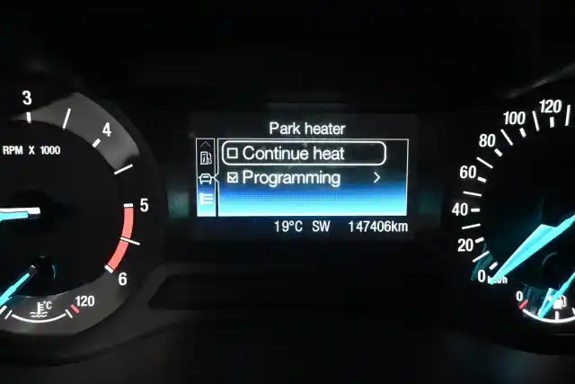 Sininen Farmari, Ford Mondeo – IOH-948