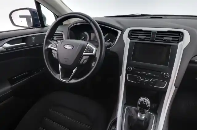 Sininen Farmari, Ford Mondeo – IOH-948