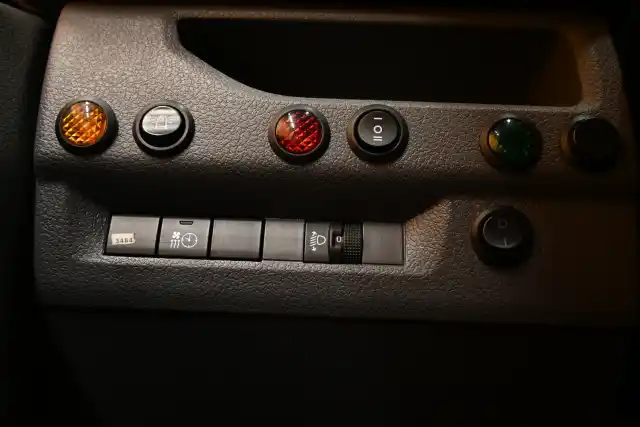 Valkoinen Pakettiauto, Toyota Proace – IOK-116