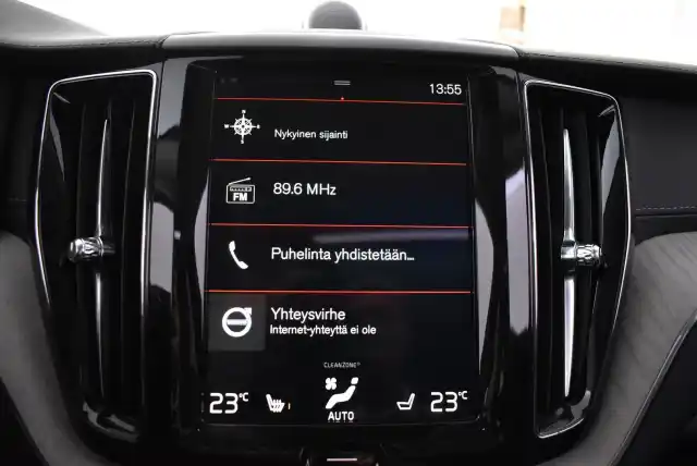 Musta Maastoauto, Volvo XC60 – IOK-129