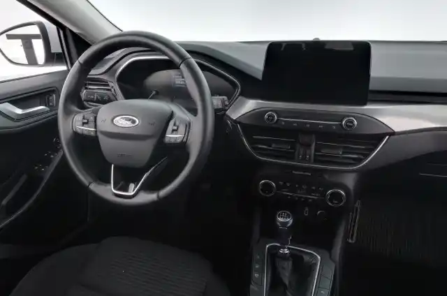 Valkoinen Viistoperä, Ford Focus – IOK-481