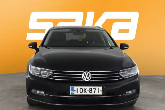 Musta Farmari, Volkswagen Passat – IOK-871