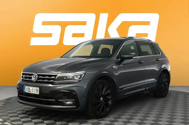 Harmaa Maastoauto, Volkswagen Tiguan – IOL-119