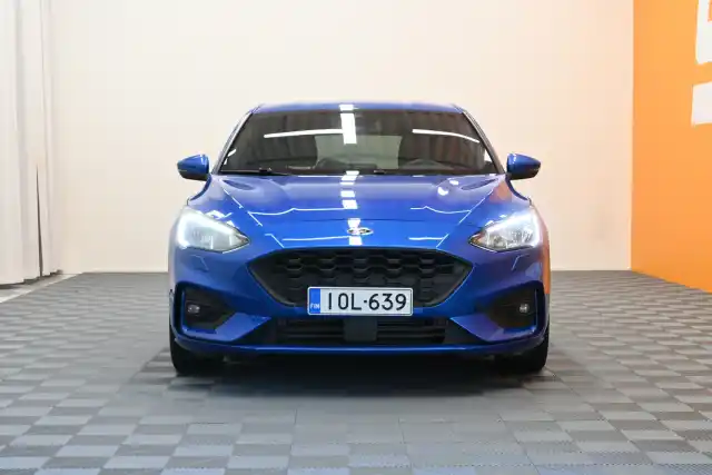 Sininen Viistoperä, Ford Focus – IOL-639