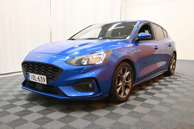 Sininen Viistoperä, Ford Focus – IOL-639